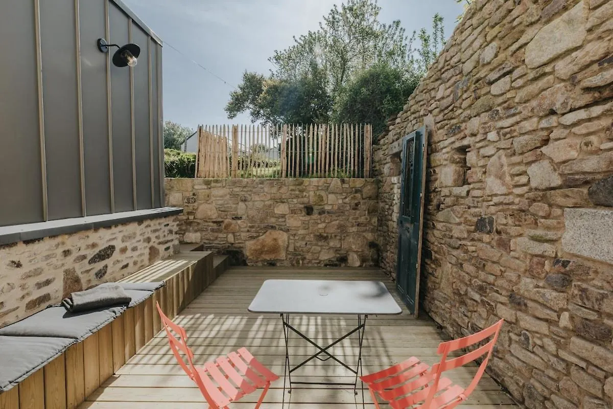Maison Lumineuse Moderne Entierement Renovee Saint-Renan 0*,